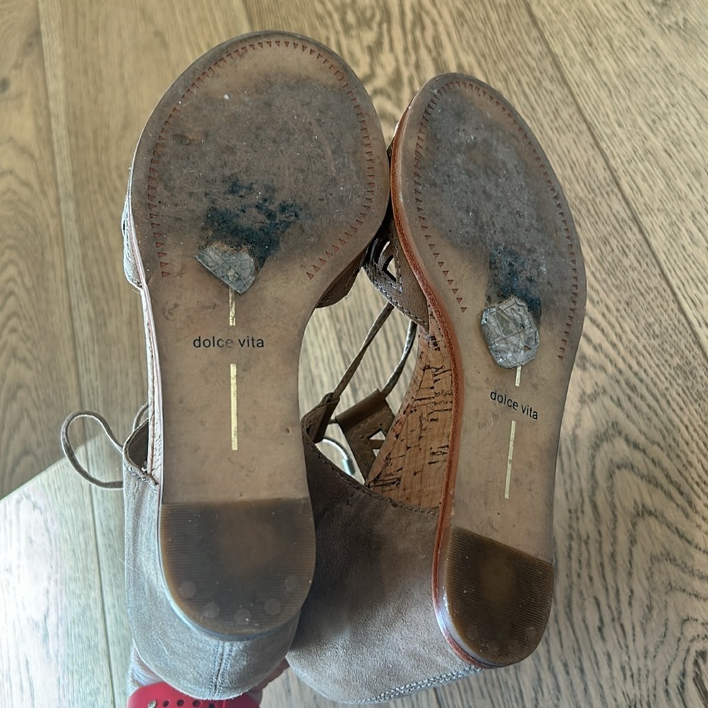 Dolce vita lace up wedge. - Picture 4 of 6